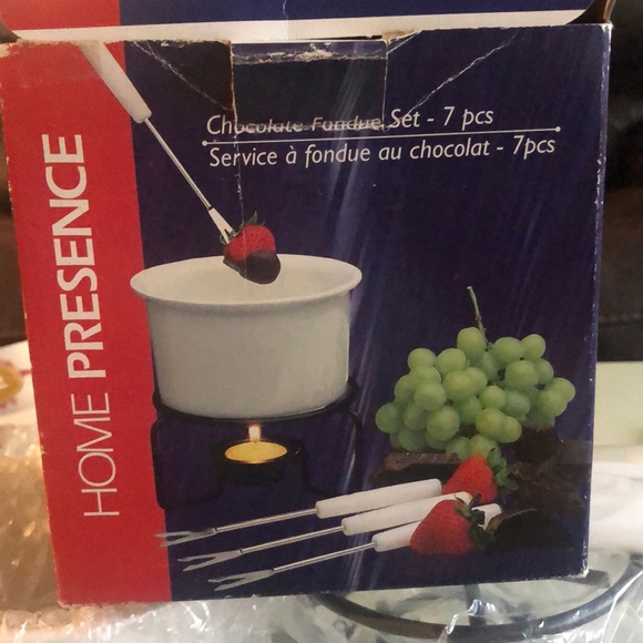Vintage fondue set unopened - Picture 1 of 8